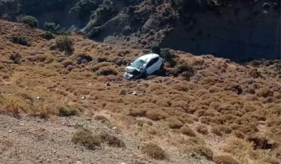 Çanakkale Gökçeada’da Otomobil Şarampole Devrildi: 21 Yaşındaki Sürücü Hayatını Kaybetti
