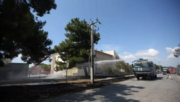 Çanakkale’de Çınarlı Köyündeki Orman Yangını Kontrol Altına Alındı