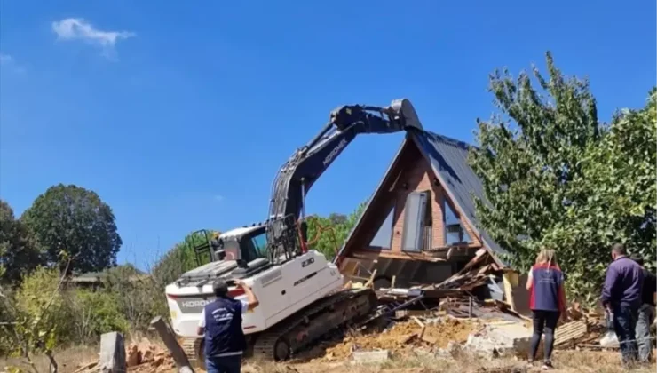 Çanakkale’de 16 Kaçak Yapı Yıkıldı
