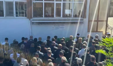 Çanakkale’de Feci Yangın Sonrası Acı Veda: Mehmet Özdemir Karacaören Köyü’nde Toprağa Verildi