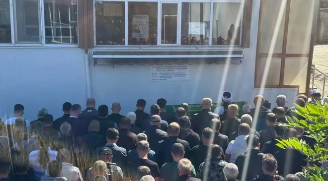 Çanakkale’de Feci Yangın Sonrası Acı Veda: Mehmet Özdemir Karacaören Köyü’nde Toprağa Verildi