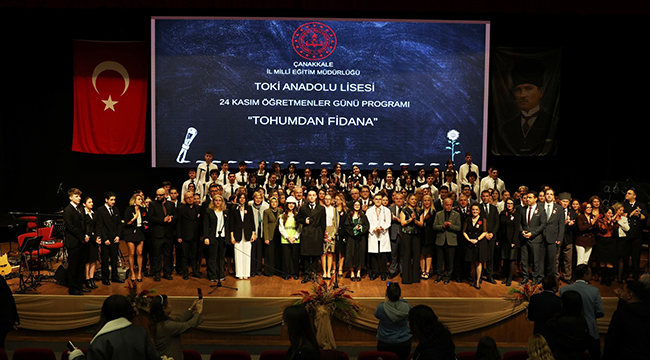 Öğretmenler Günü Programı İÇDAŞ Kongre Merkezi’nde Coşkuyla Kutlandı