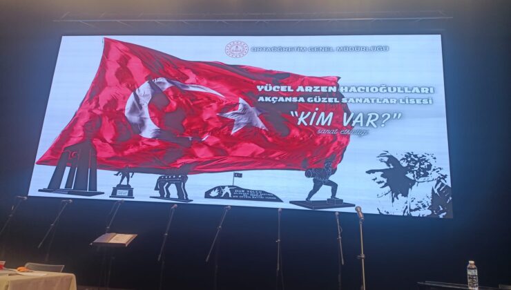 Çanakkale Akçansa Güzel Sanatlar Lisesinden Muhteşem “Kim Var?” Gösterisi