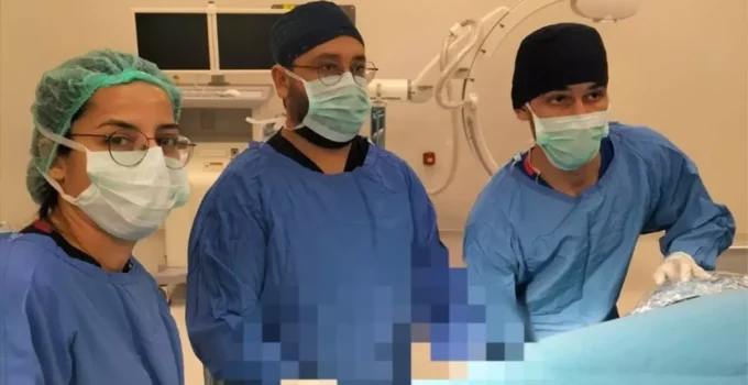 Çanakkale’de Tenisçi Dirseği Tedavisinde Kapalı Cerrahi Yöntemi Başarıyla Uygulandı