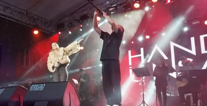 Gelibolu’da Hande Ünsal Konseri ile 103. Kurtuluş Yıldönümü Coşkusu