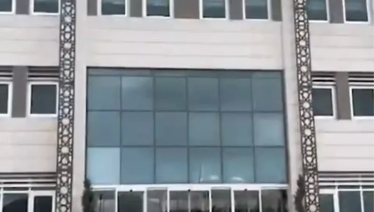 Çanakkale’de Kaçak Göçmen Operasyonu: 10 Göçmen Yakalandı, 3 Organizatör Tutuklandı