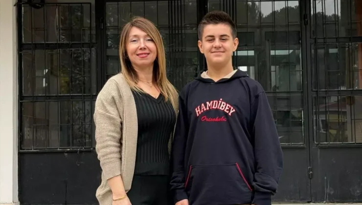 Çanakkaleli Ortaokul Öğrencisi Telif Hakları Afişiyle Türkiye Birincisi Oldu